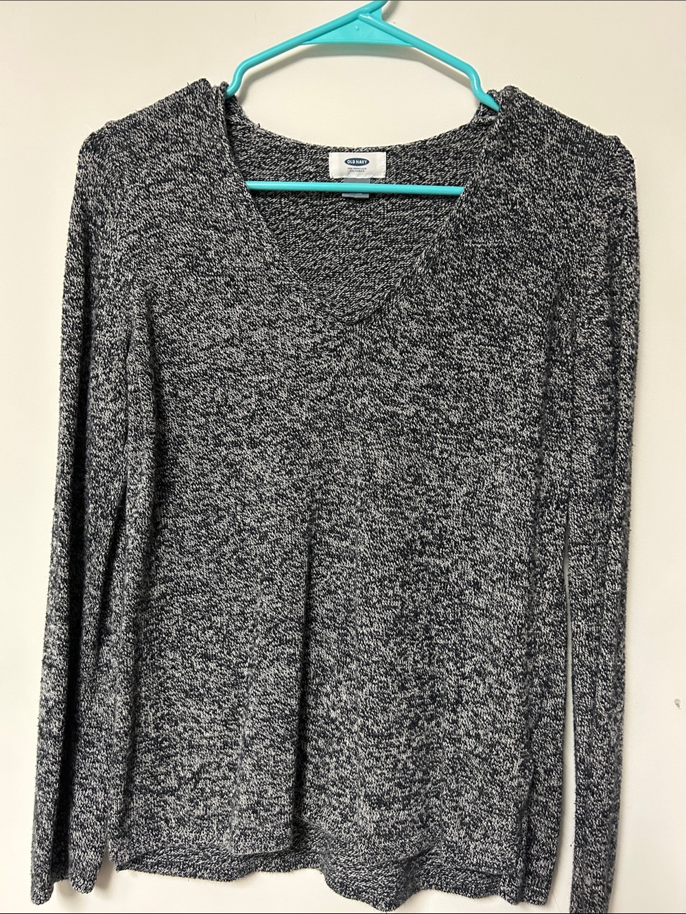 Old Navy Black & Gray Marled V-Neck Long Sleeve Top